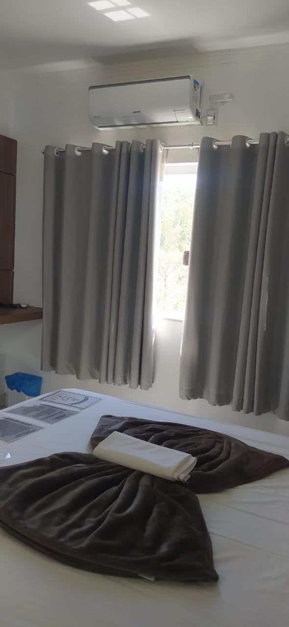 Jovi Pouso & Cafe Hotel Capitolio Ngoại thất bức ảnh