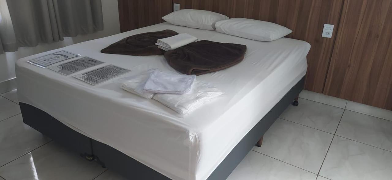 Jovi Pouso & Cafe Hotel Capitolio Ngoại thất bức ảnh